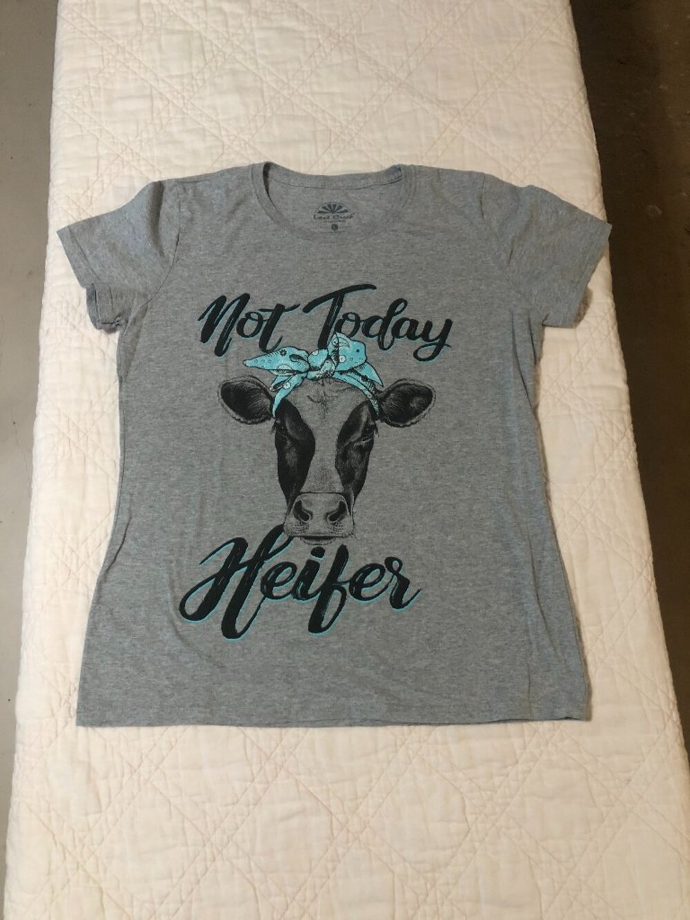 Lost Creek Outfitters Gray T-shirt “Not Today Heifer” Graphic, Size Large